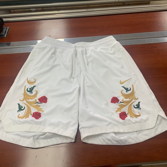 Authentic Kith X Nike Lebron Jordan Cloak Shorts - Picture 1 of 1